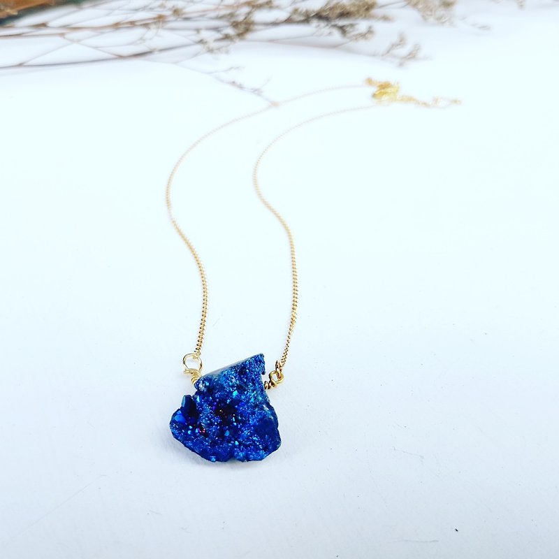 Only One Mini Royal Blue Purple Quartz Stone Short Clavicle (Neck) Necklace Chain - สร้อยคอ - หิน สีน้ำเงิน