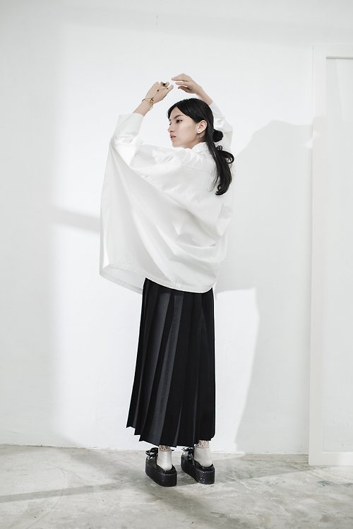JUBY CHIU JUBY CHIU / 日式百摺黑色長裙