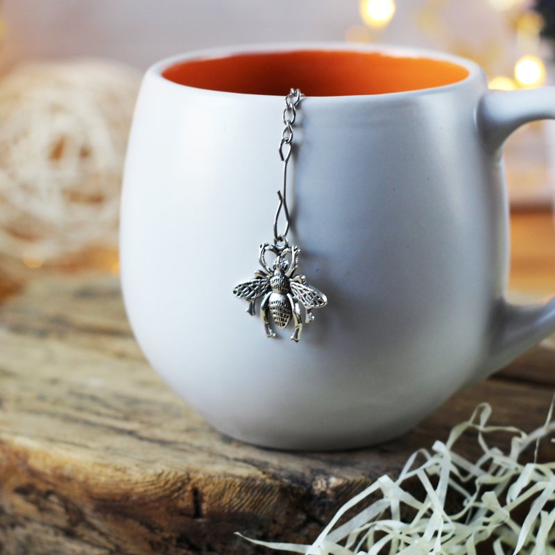 Honey bee tea infuser for loose leaf tea, Tea Maker with bee charm, Tea Steeper - 茶壺/茶杯/茶具 - 不鏽鋼 銀色