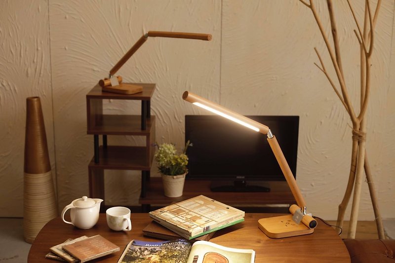 HOE-PLUS-BTB Bamboo LED eye- caring with Bluetooth,touch control Desk Lamp - โคมไฟ - ไม้ไผ่ สีกากี
