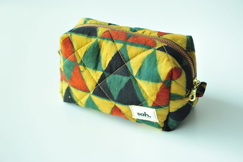 Hand Block Printed Quilt Box Pouch - กระเป๋าเครื่องสำอาง - ผ้าฝ้าย/ผ้าลินิน สีส้ม