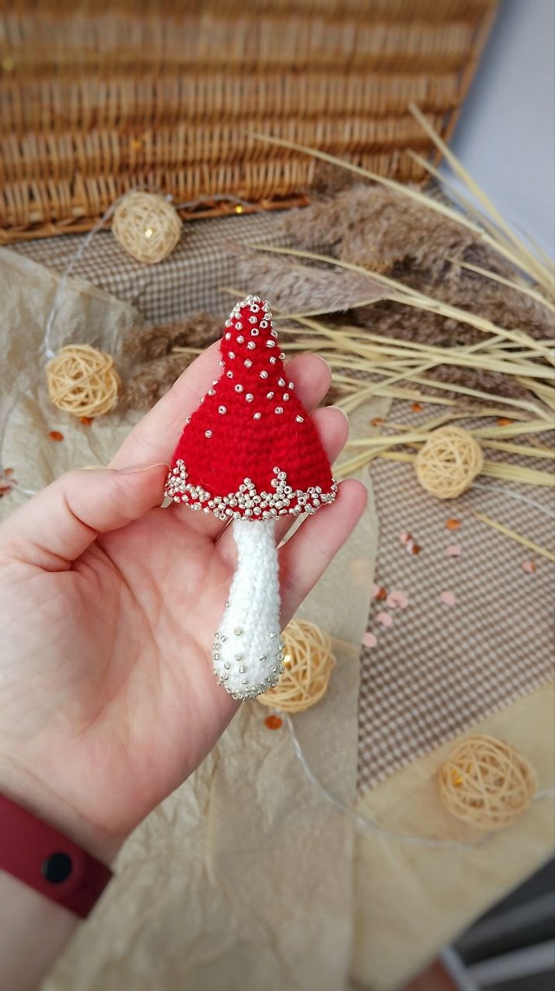 Handmade cotton brooch mushroom and beads decor/ red pins/ BOHO brooch gift - 胸針 - 其他材質 黑色