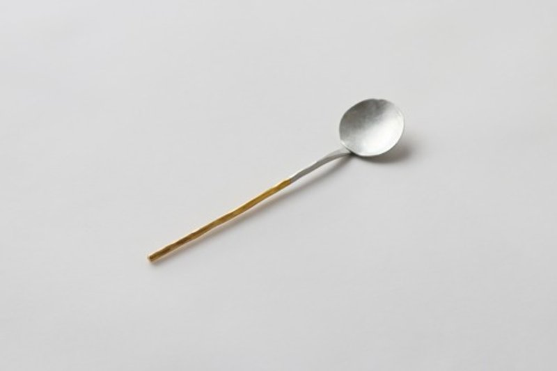 small round brass spoon - ช้อนส้อม - ทองแดงทองเหลือง สีทอง