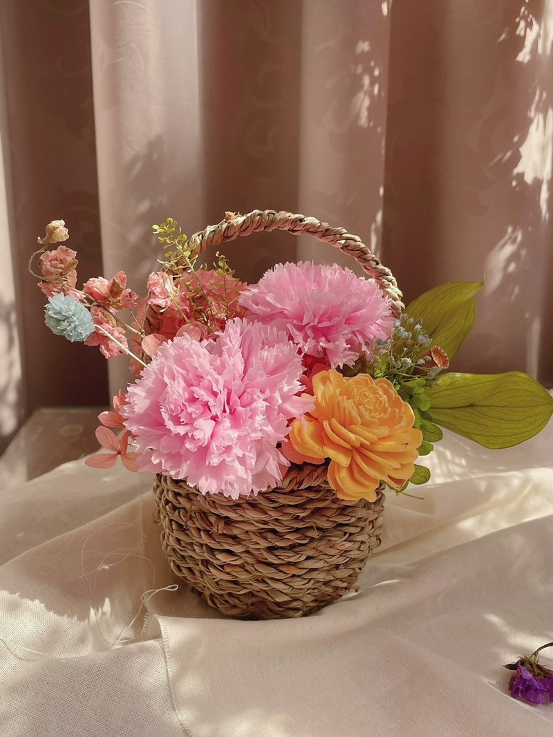 【永生花】 康乃馨永生花籃手作體驗 - 植栽/花藝 - 植物．花 
