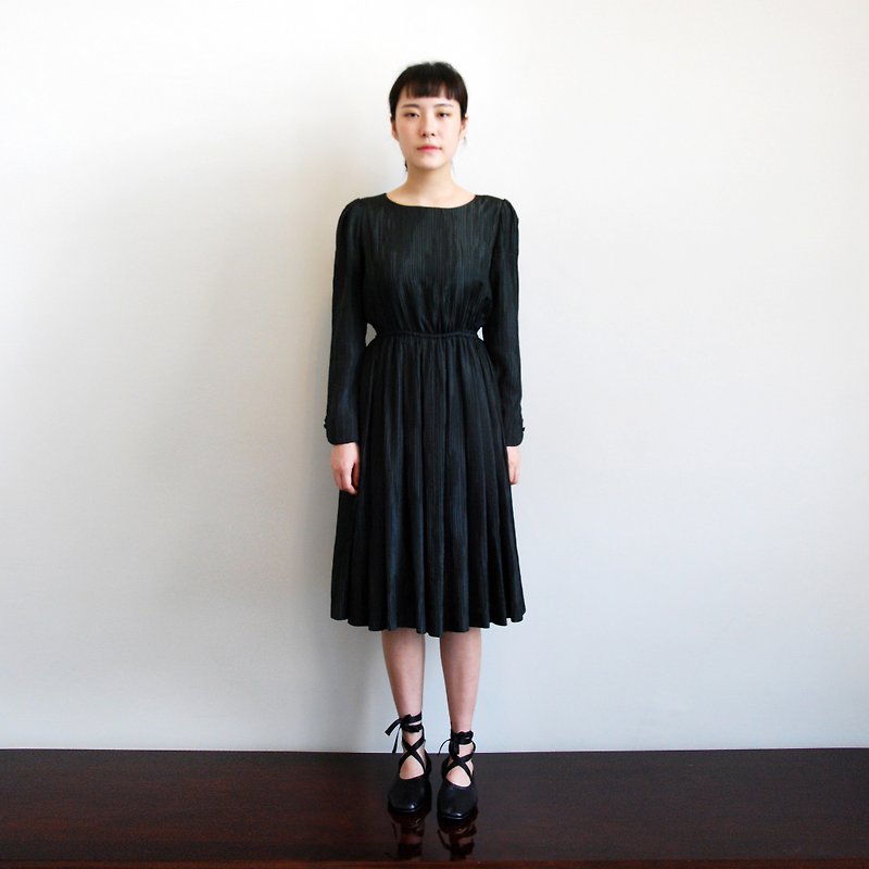 カボチャヴィンテージ。ヴィンテージエレガントな圧力プリーツ黒のドレス - ワンピース - その他の素材 