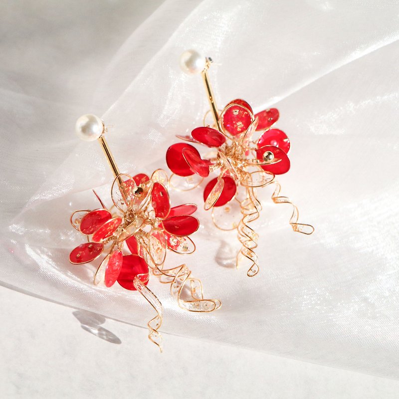 Purely。Green Elf / Pendant 925 pure silver ear pin - Earrings & Clip-ons - Resin Red