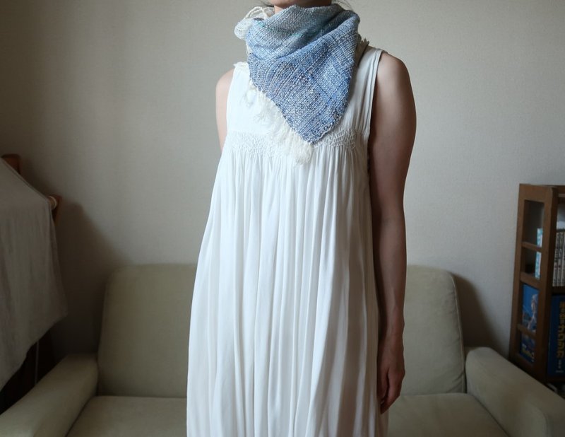 Linen silk cotton stole Gradation Blue Shawl (S) 41 - ผ้าพันคอ - ผ้าฝ้าย/ผ้าลินิน สีน้ำเงิน