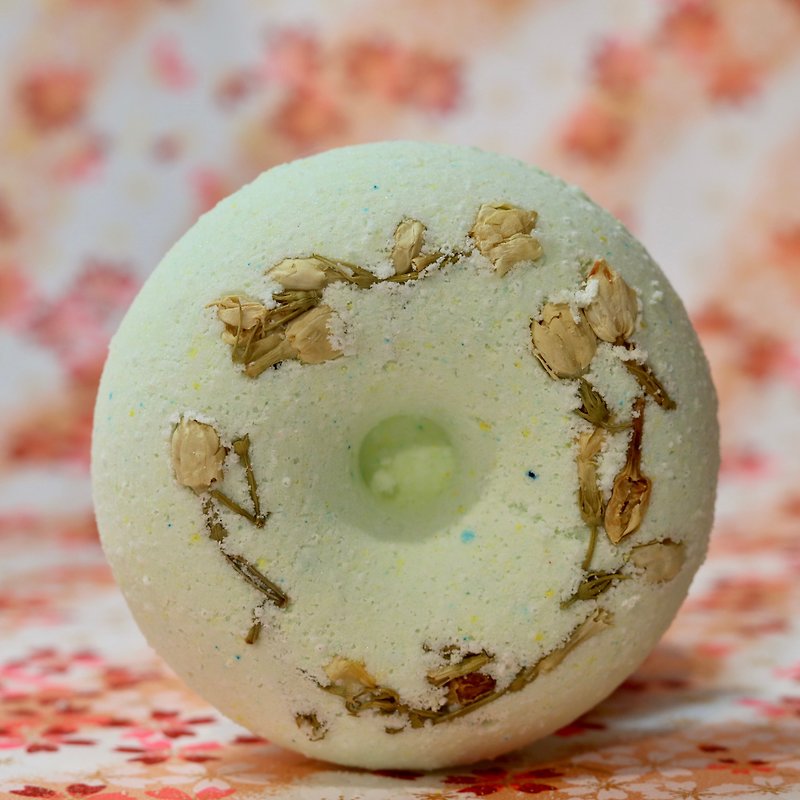 8 cm Donut Milk Peppermint Essential oil Bath Bomb Bath Fizzy - Body Wash - Other Materials 