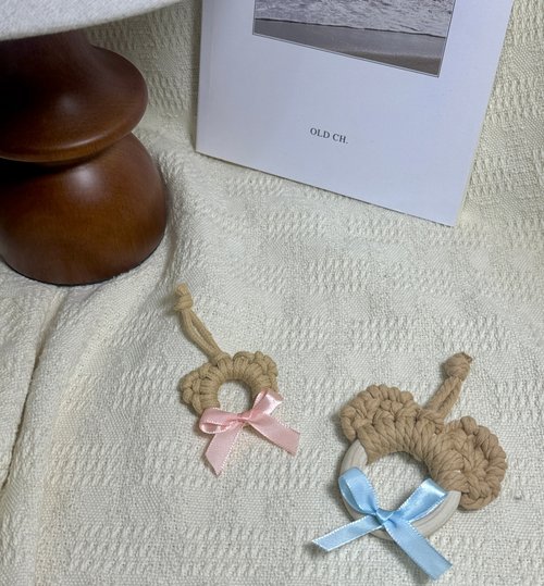 MUMU 鉤織crochet |滴膠resin |花邊結macrame MUMU 蝴蝶結熊熊編織吊飾 Macrame HAND MADE