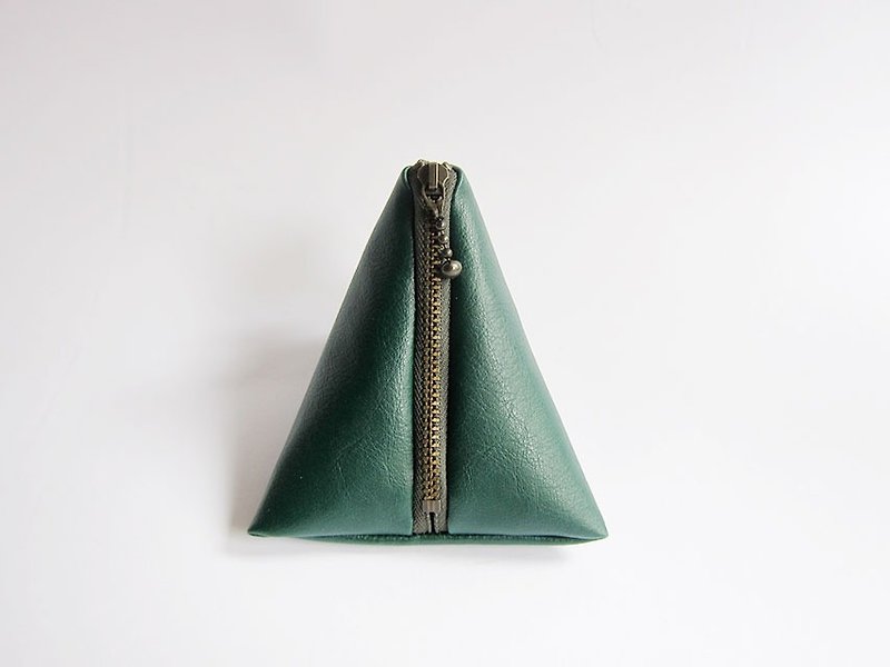 Christmas Gift Exchange Dumpling Bag / Triangle Bag / Coin Purse Faux Leather Faux Leather - Coin Purses - Other Materials Green