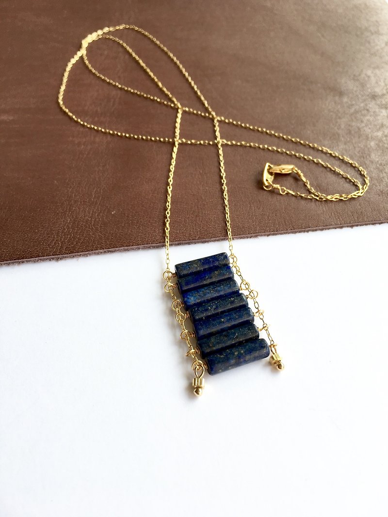 Square Long necklace Lapis lazuri - สร้อยคอยาว - เครื่องเพชรพลอย สีน้ำเงิน