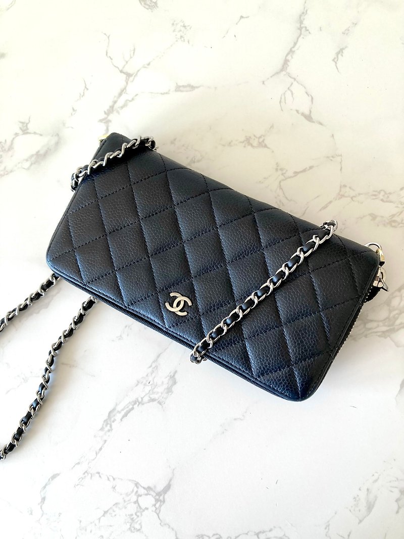【LA LUNE】Vintage Chanel Classic Lamb Skin Leather Flap Long Wallet (into WOC) - Messenger Bags & Sling Bags - Genuine Leather Black