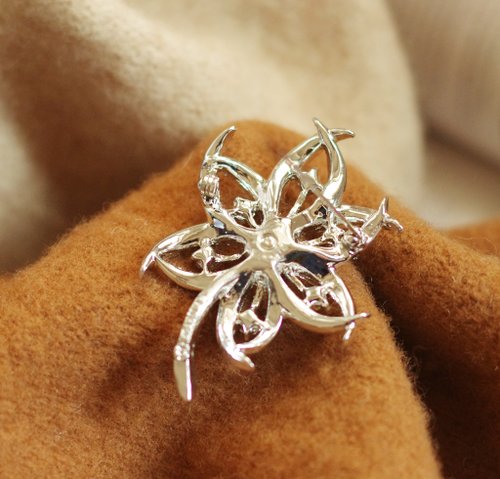 アクセサリー sara B1951 Vintage Sarah Cov Silver-Gray Rhinestone Floral Pin Brooch