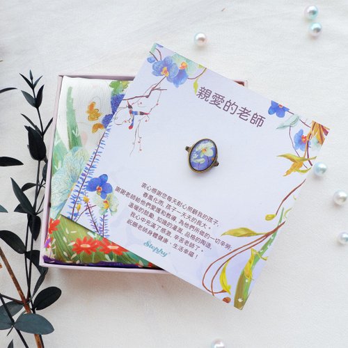StephyDesignHK 【幼稚園老師禮物】畢業送老師絲巾配手作絲巾扣 禮盒套裝 買2送1