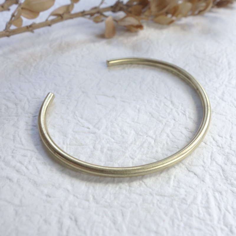 黃銅簡約圓手環 - 霧面質感 - 手鍊/手環 - 其他金屬 金色