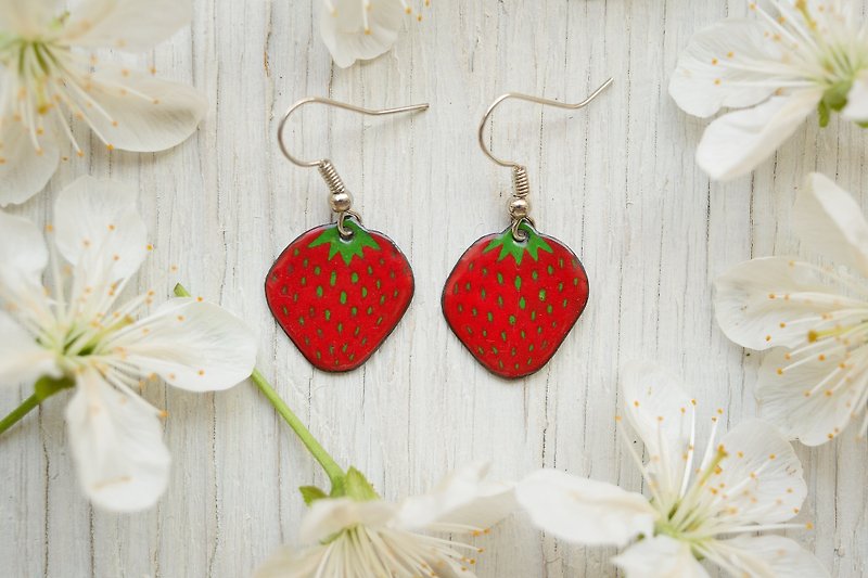 Strawberry enamel necklace, based on copper - 項鍊 - 琺瑯 紅色
