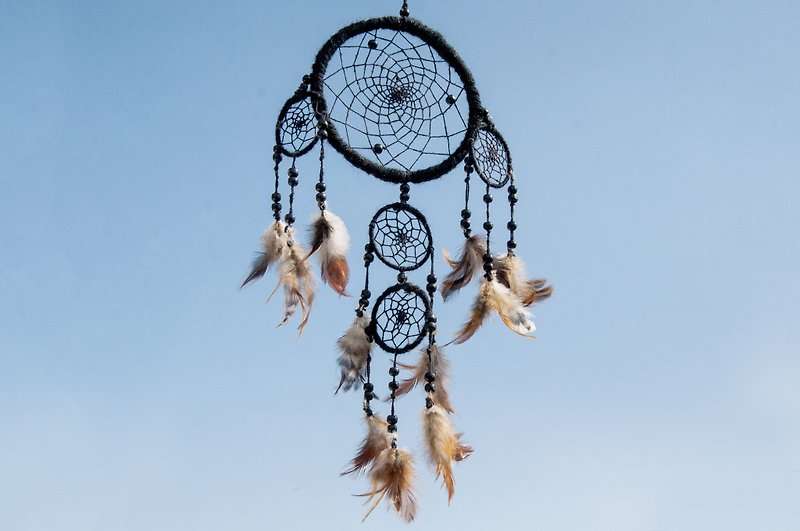 Valentine's Day gift Mother's Day gift graduation gift birthday gift limited hand-woven cotton Original Dream Catcher Charm / Boho wool dream catcher / feather dream catcher - pure wool knitting fashion black (five laps a group) - ของวางตกแต่ง - ขนแกะ สีดำ