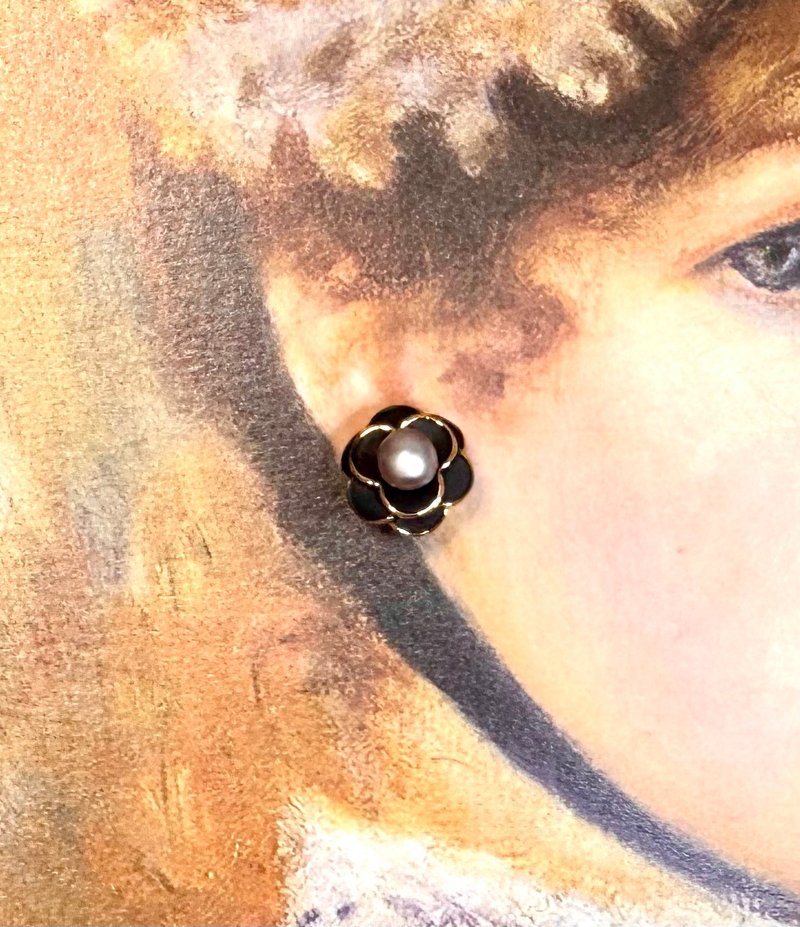 淡水珍珠系列 - 天然珍珠花朶耳環 - 耳環/耳夾/耳骨夾 - 珍珠 黑色