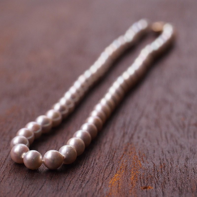 Seawater Pearl necklace handmade knot Birthstone of June - Necklaces - Pearl White