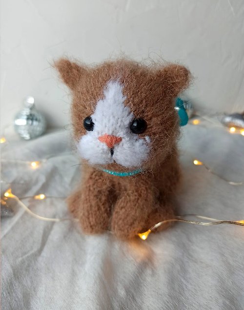 AnnaToyss Knitted kitten toy Realistic cat toy Stuffed animal toy