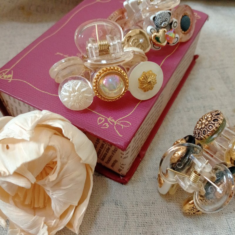 wow Button Handmade-彩色光芒鈕扣 小鯊魚夾 髮夾 髮飾 - 髮夾/髮圈 - 樹脂 