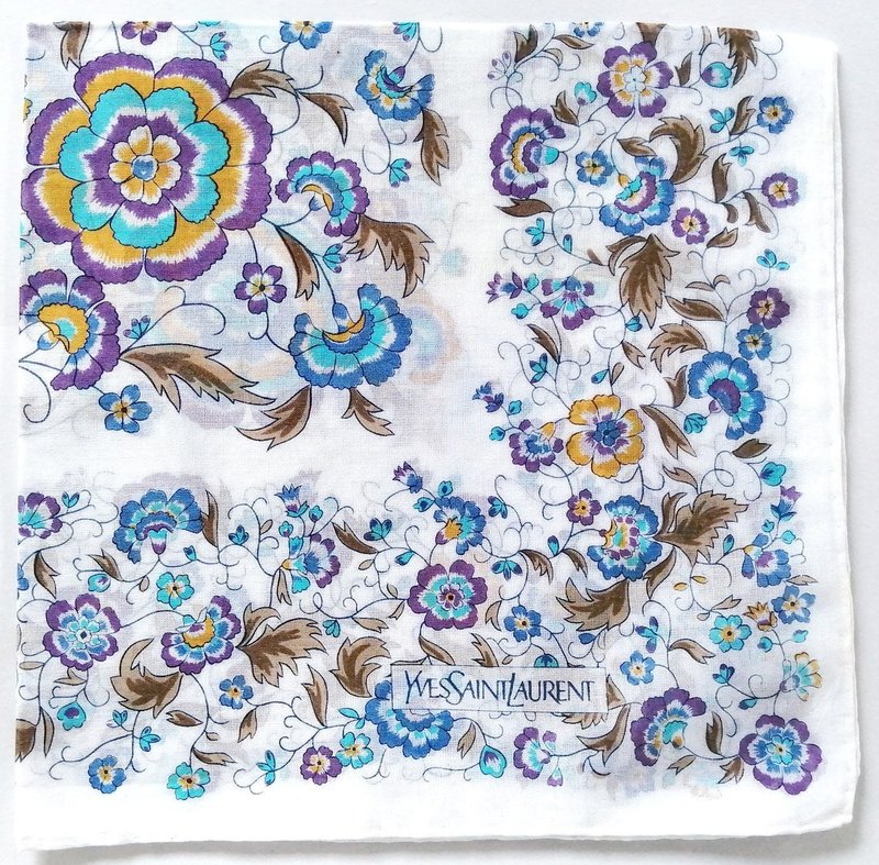 Yves Saint Laurent Vintage Handkerchief Blue Floral 18.5 x 18.5 inches - ผ้าเช็ดหน้า - ผ้าฝ้าย/ผ้าลินิน สีน้ำเงิน