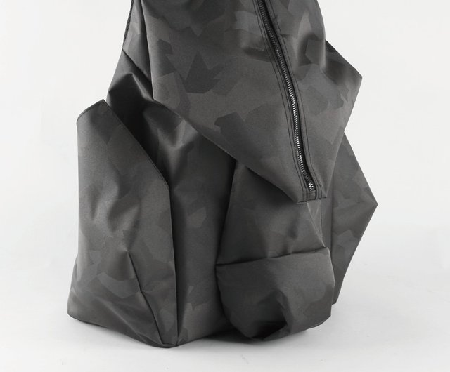 新品　未使用　ブラックカモフラライノ(L)＿バックパック ブラックリュック ブラックカモフライノシシ バックパック - ショップ ORIBAGU