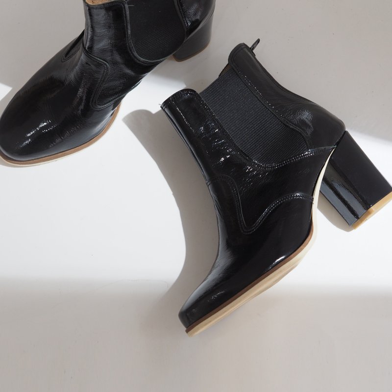 Display Item Clearance - Ai Hua Chelsea EU 35# - รองเท้าบูทสั้นผู้หญิง - หนังแท้ สีดำ