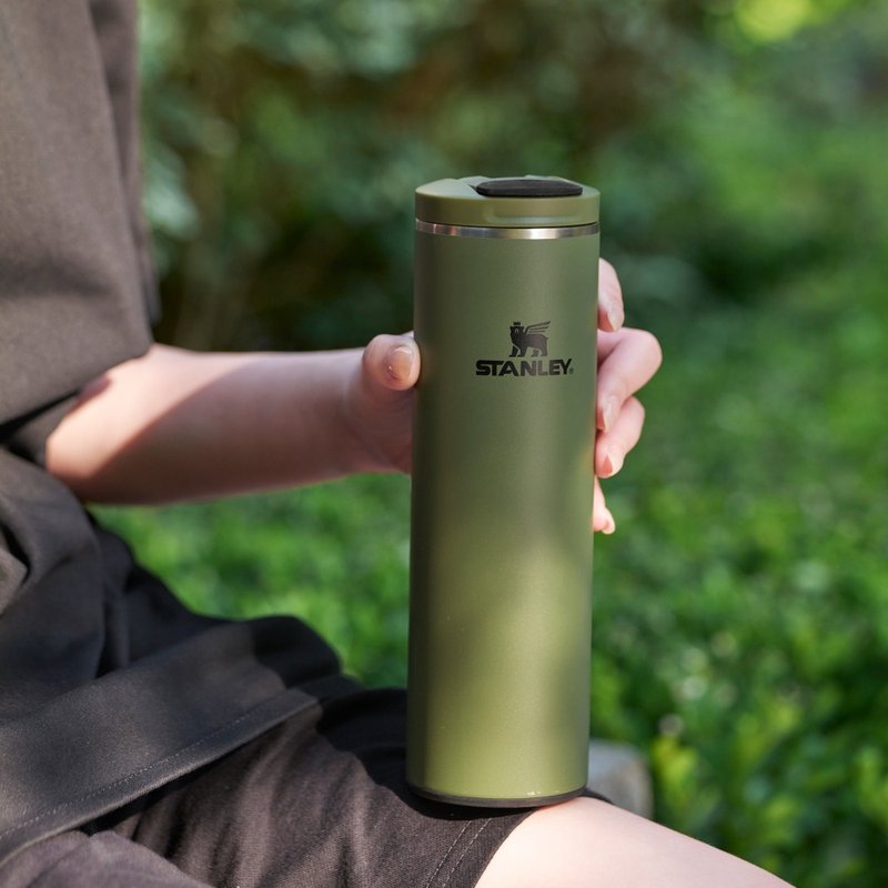 STANLEY 輕重力系列 Aerolight 翻蓋輕盈杯 0.47L / 軍綠色 - 保溫瓶/保溫杯 - 不鏽鋼 多色