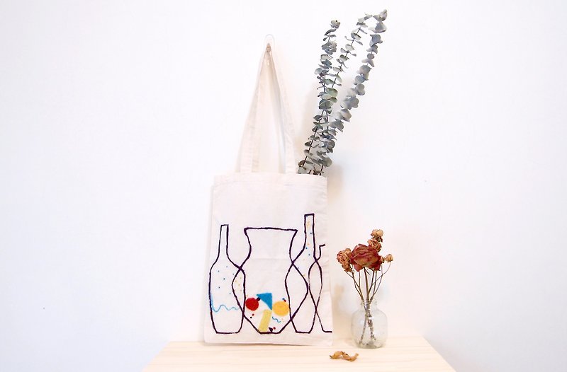 Mondrian geometric bottle wool felt illustration embroidery canvas bag - Messenger Bags & Sling Bags - Cotton & Hemp White