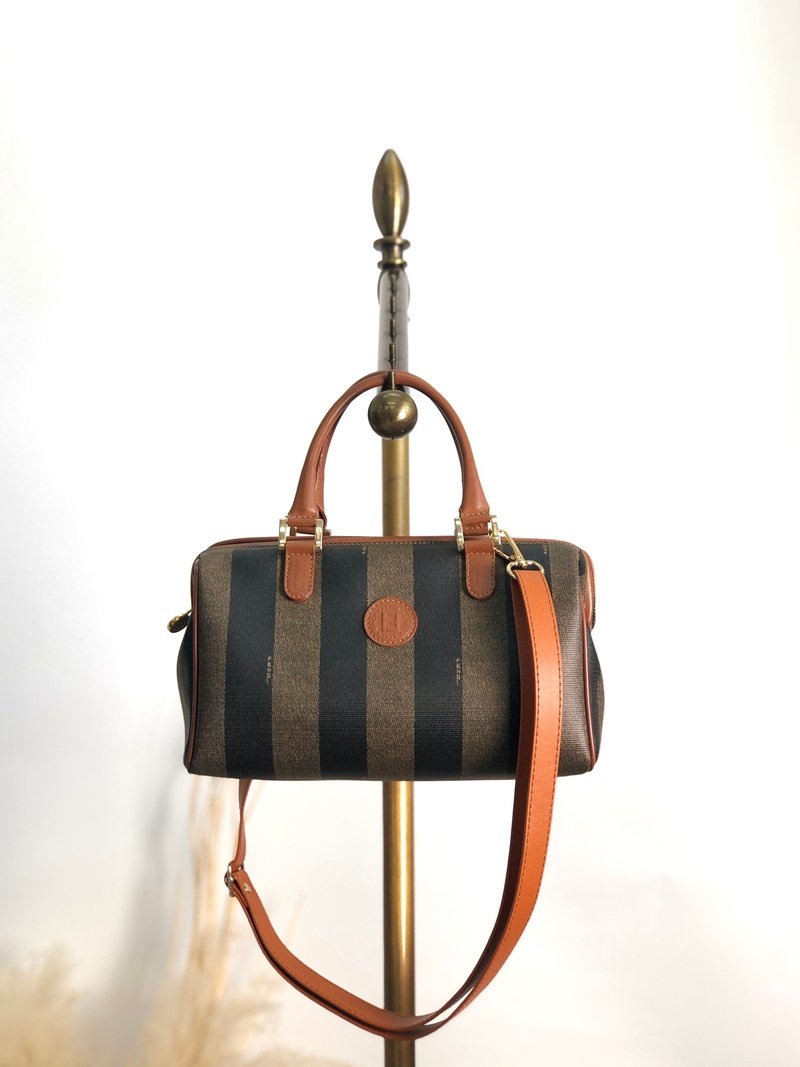 【 日本直送　名牌中古包 】FENDI フェンディ ペカン ショルダーバッグ ブラウン ロゴ PVC レザー 2way ミニボストン ヴィンテージ na38fc - 側背包/斜背包 - 防水材質 咖啡色