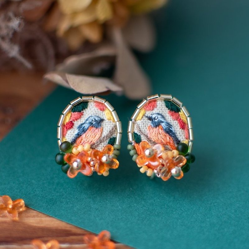 Autumn Fragrant Osmanthus and Daurian Redstart Embroidered Earrings / Clip-On Embroidered Accessories - Earrings & Clip-ons - Thread Orange