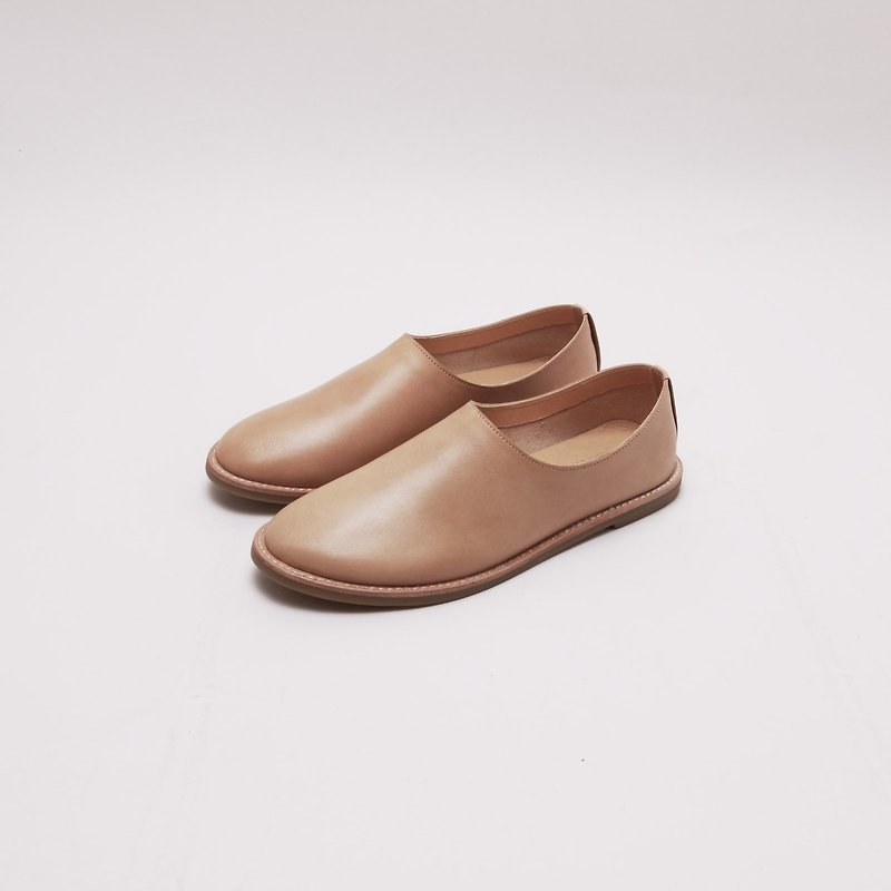 Craftsmanship round slip-ons for daily use - BN10 Wax cowhide camel slip-on - Women's Casual Shoes - Genuine Leather Khaki