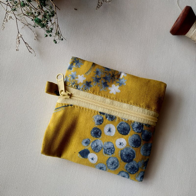 Small square coin purse card holder wedding souvenir blue small round boy - Coin Purses - Cotton & Hemp Gold