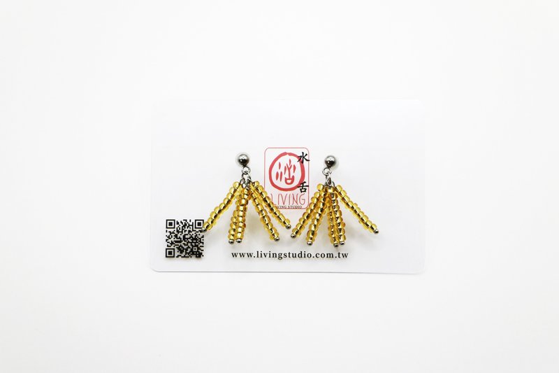 Golden string _ handmade earrings - ต่างหู - แก้ว สีทอง