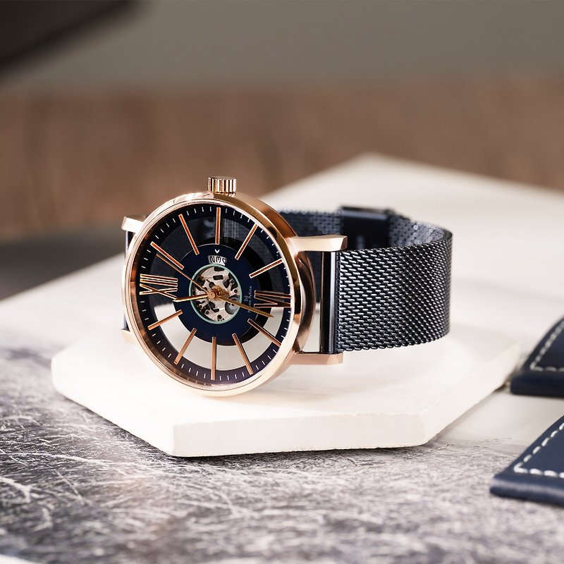 W.wear Hollow Surface Wear Watch-Blue - นาฬิกาผู้ชาย - แก้ว สีน้ำเงิน