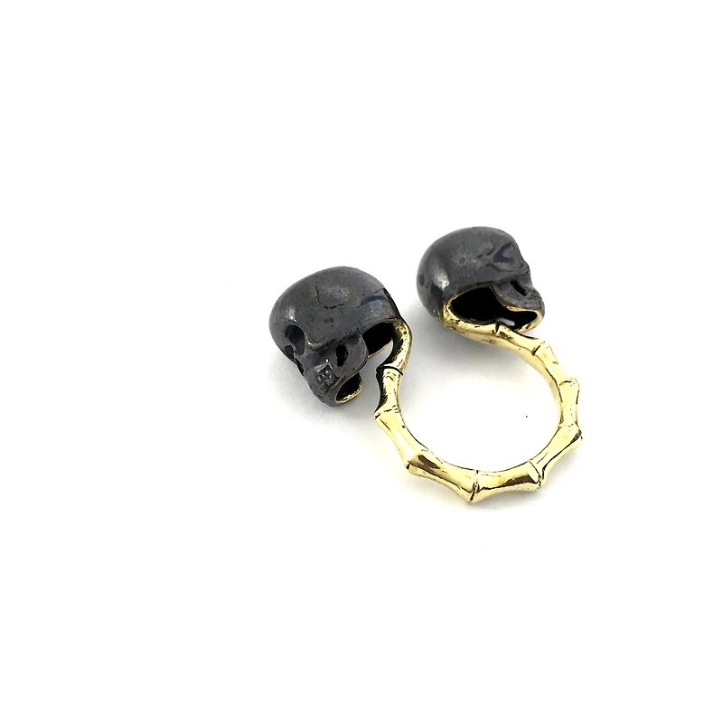 Zodiac Twins skull ring is for Gemini in Brass and oxidized antique color ,Rocker jewelry ,Skull jewelry,Biker jewelry - แหวนทั่วไป - โลหะ สีทอง