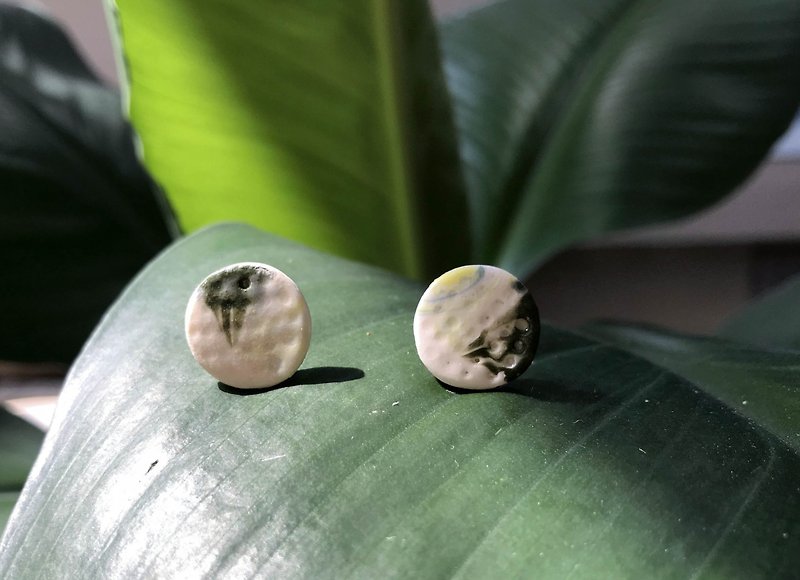 Ceramics handmade earrings | Seagrass - ต่างหู - ดินเผา 