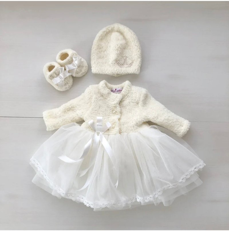 Hand knit ivory clothing set for baby girl. Dress, hat, booties. - ชุดเด็ก - วัสดุอื่นๆ 