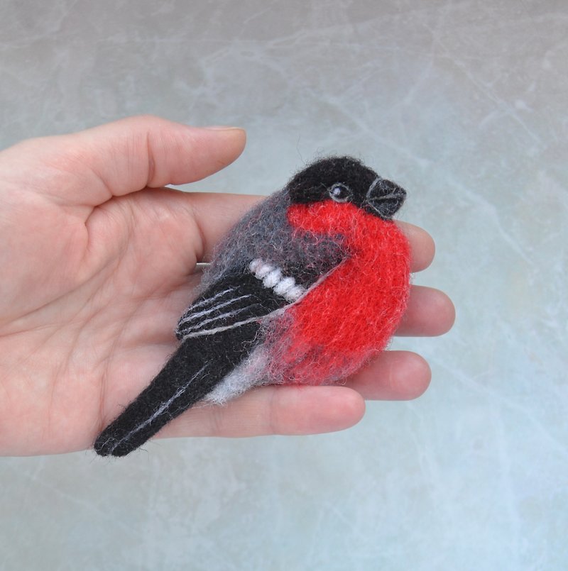 Red bullfinch brooch for women Cute tiny bird pin Needle felted jewelry for girl - Brooches - Wool Red