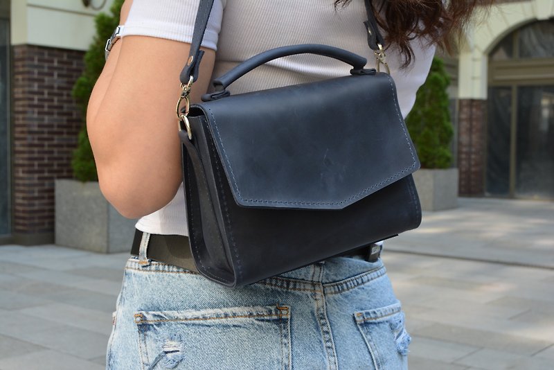 small leather handmade crossbody bag for women, blue cute leather handbag - กระเป๋าถือ - หนังแท้ สีน้ำเงิน