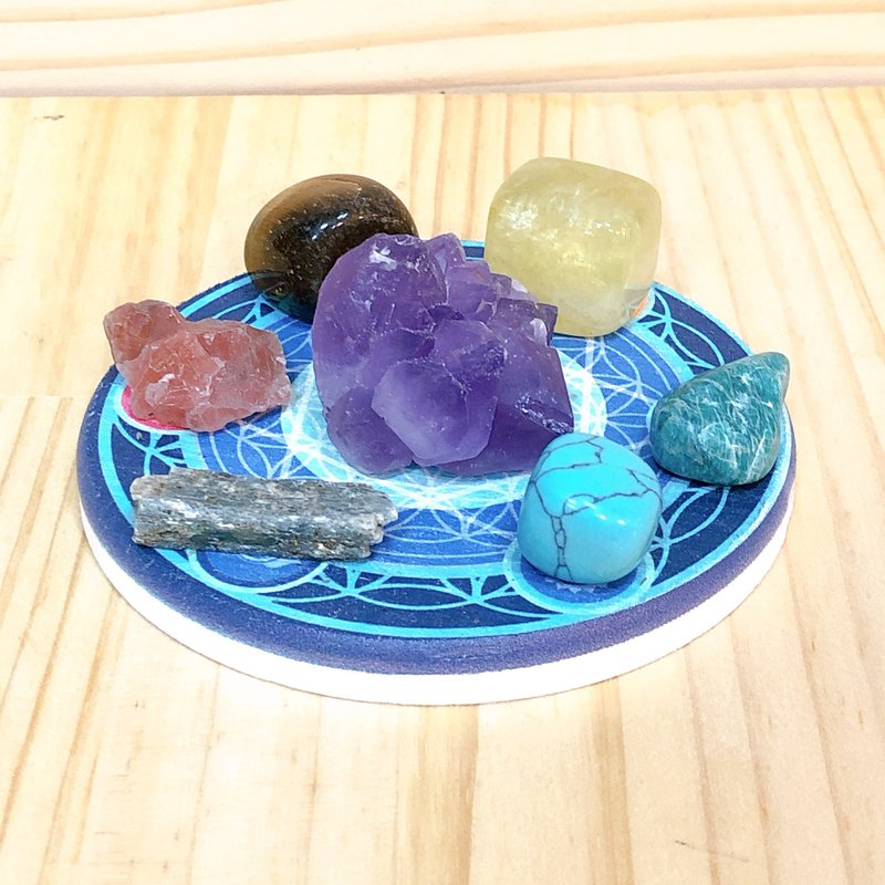 寂寞星球 - 脈輪寶石陣-淨化及強化你的脈輪 - 擺飾/家飾品 - 寶石 多色