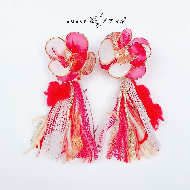 金魚花火 - 紅白 (透明光澤樹脂毛線流蘇耳環) - 耳環/耳夾 - 樹脂 紅色