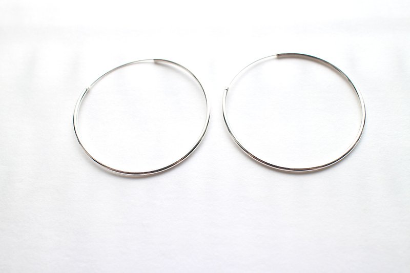 大圓圈-圓形純銀耳環 - 耳環/耳夾 - 其他金屬 銀色