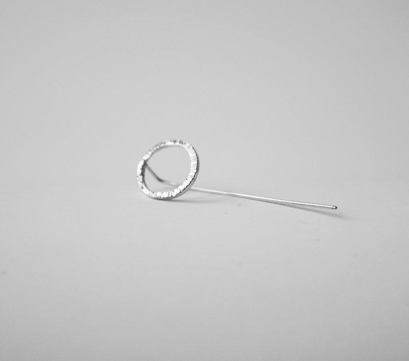 │Geometric│Single-forged minimalist round non-ear buckle stud - ต่างหู - โลหะ สีเงิน
