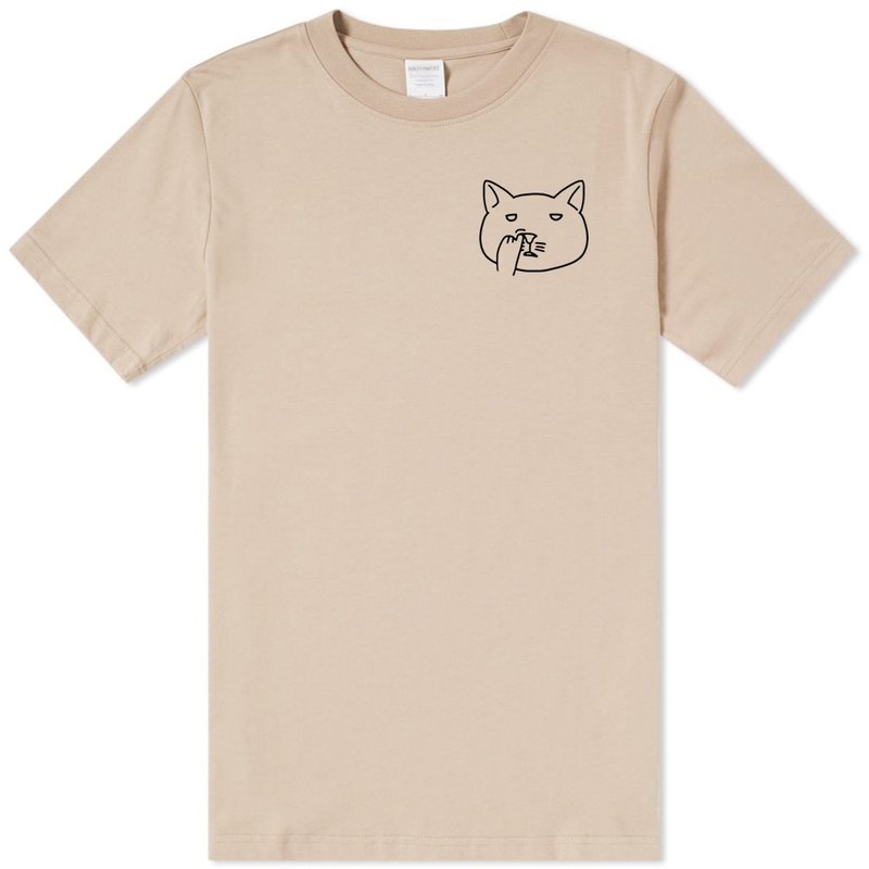 Pocket Nose Picking Cat Khaki t shirt - เสื้อยืดผู้ชาย - ผ้าฝ้าย/ผ้าลินิน สีกากี