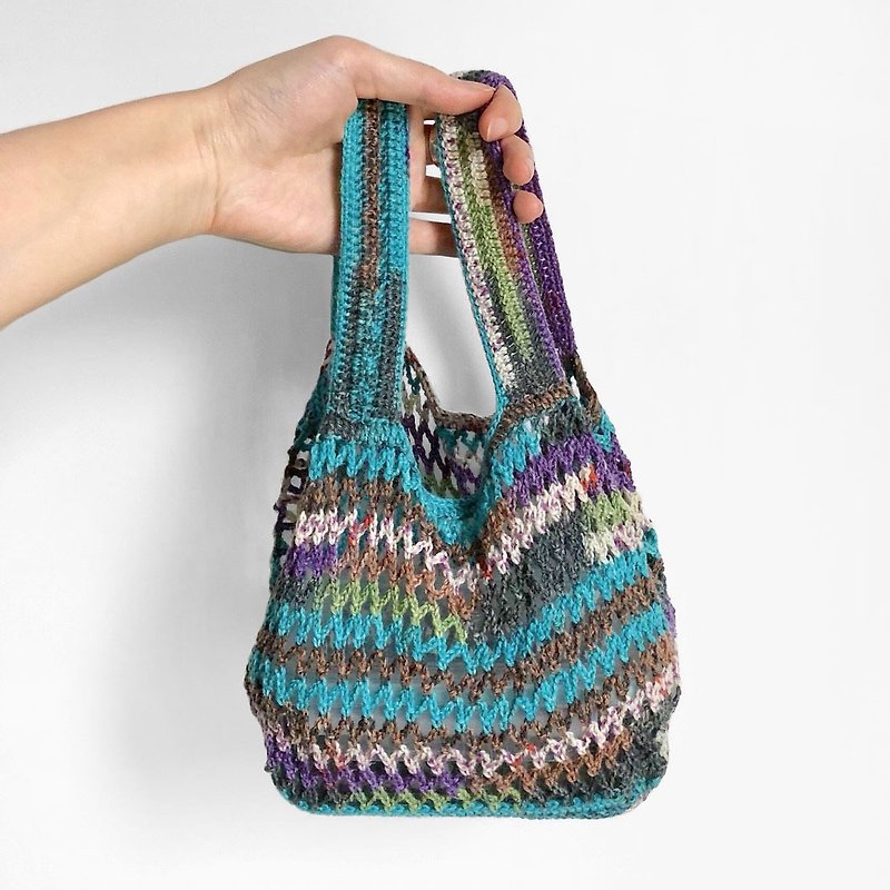 Crochet_ Storable Hole Lunch Bag_ Paramecium - กระเป๋าถือ - ขนแกะ สีเขียว