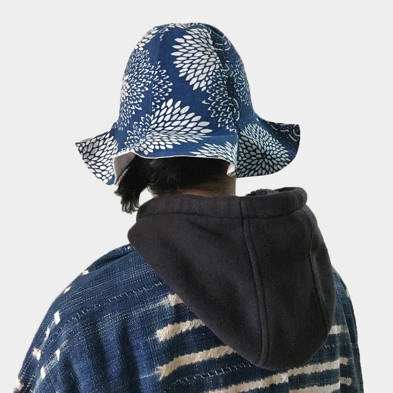 Major Folk│植物藍染 型糊印花/棉麻古布 荷葉邊防曬漁夫帽 - 帽子 - 棉．麻 藍色