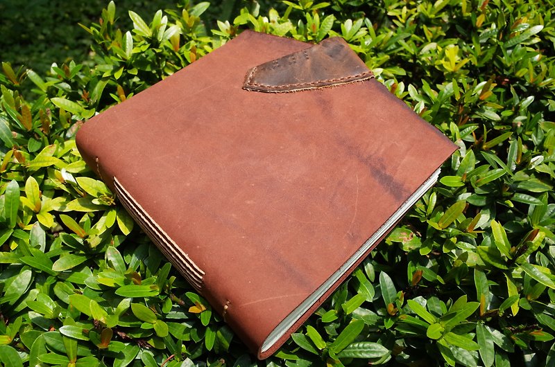 [Symbol Edition] Thread-bound leather handmade book. Hand account. Codex. Journal. Sketchbook. N065 - สมุดบันทึก/สมุดปฏิทิน - หนังแท้ สีนำ้ตาล