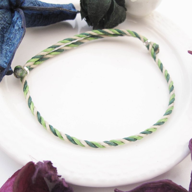 囡仔囡[Handmade] Green Elf × Wax Rope Bracelet Hand Strap Green Wax Line - Bracelets - Polyester Green